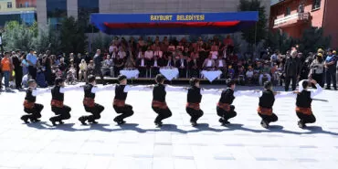 Bayburt Dede Korkut Şölenleri 28. Yıl Programları Saray Bahçesinde Başladı
