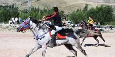 Bayburt'ta Bey Böyrek Cirit Gösterisi Etkinliği Yapıldı