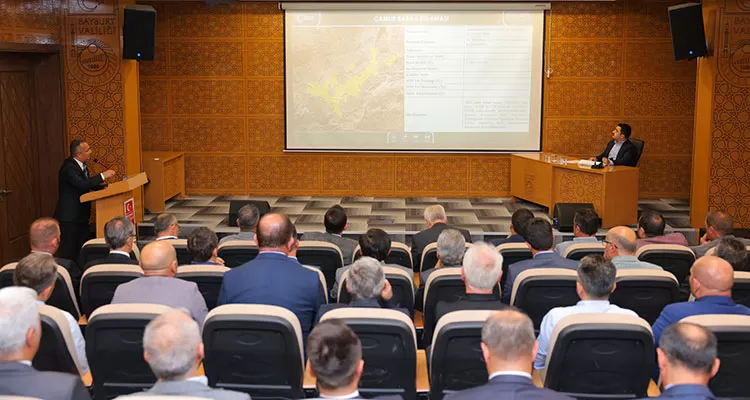 Bayburt'ta Yatırımlar Değerlendirildi, Vali Vekili Coşkun'dan Yatırımcılara Teşekkür