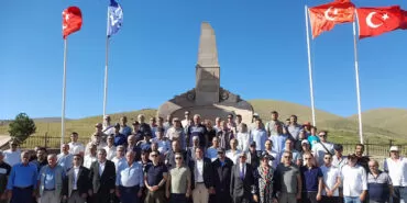 Bayburt ve Erzincan'da Otlukbeli Zaferi Yürüyüşü