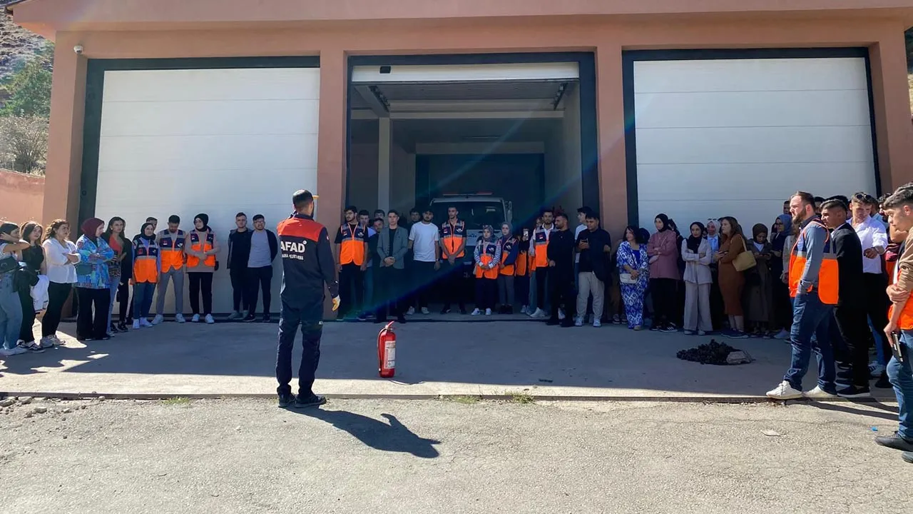 Bayburt Gençliği, Afetlere Karşı Bilinçleniyor: AFAD Acil Müdahale Eğitimi