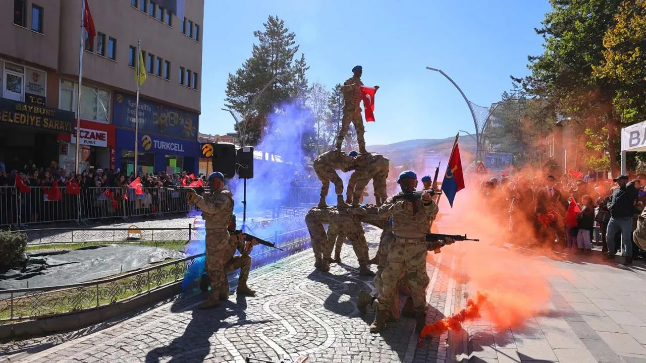 Bayburt'ta 29 Ekim Cumhuriyet Bayramı Coşkusu