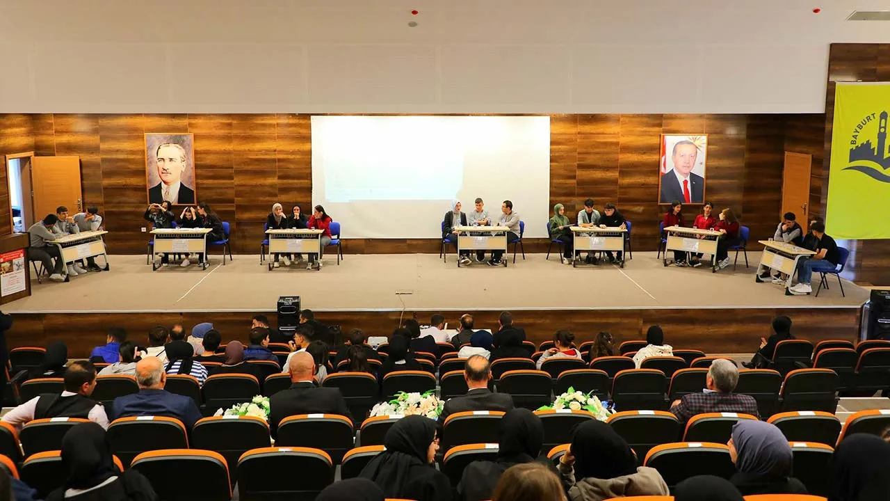 Bayburt'ta Ahilik Kültürü Konulu Bilgi Yarışması Düzenlendi