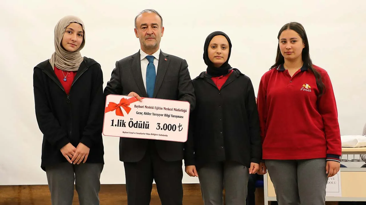 Bayburt'ta Ahilik Kültürü Konulu Bilgi Yarışması Düzenlendi