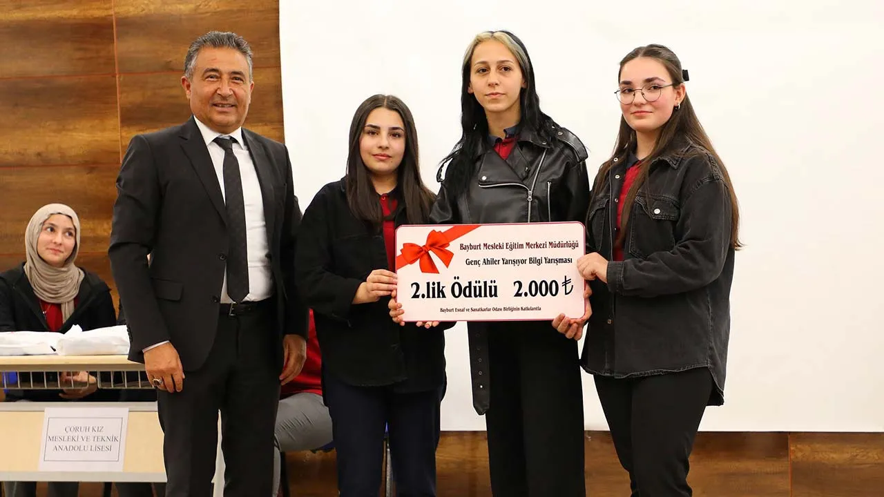 Bayburt'ta Ahilik Kültürü Konulu Bilgi Yarışması Düzenlendi
