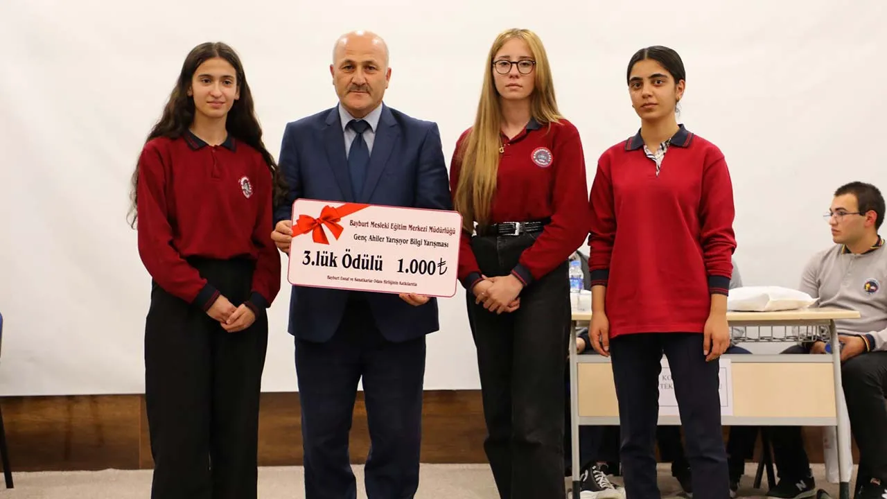 Bayburt'ta Ahilik Kültürü Konulu Bilgi Yarışması Düzenlendi
