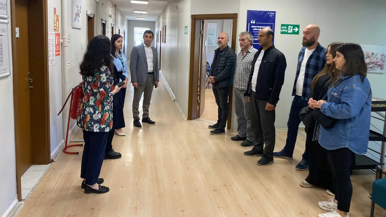 Yeşilay Bayburt'ta Basınla Buluştu, Bağımlılıkla Mücadeleye Dikkat Çekildi