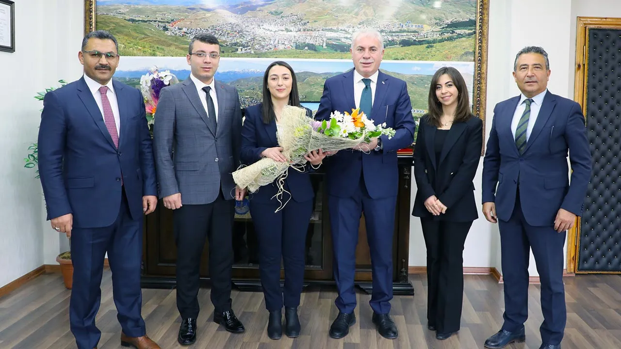 Bayburt İl Milli Eğitim Müdürlüğü Heyeti Başkan Mete Memiş'i Ziyaret Etti