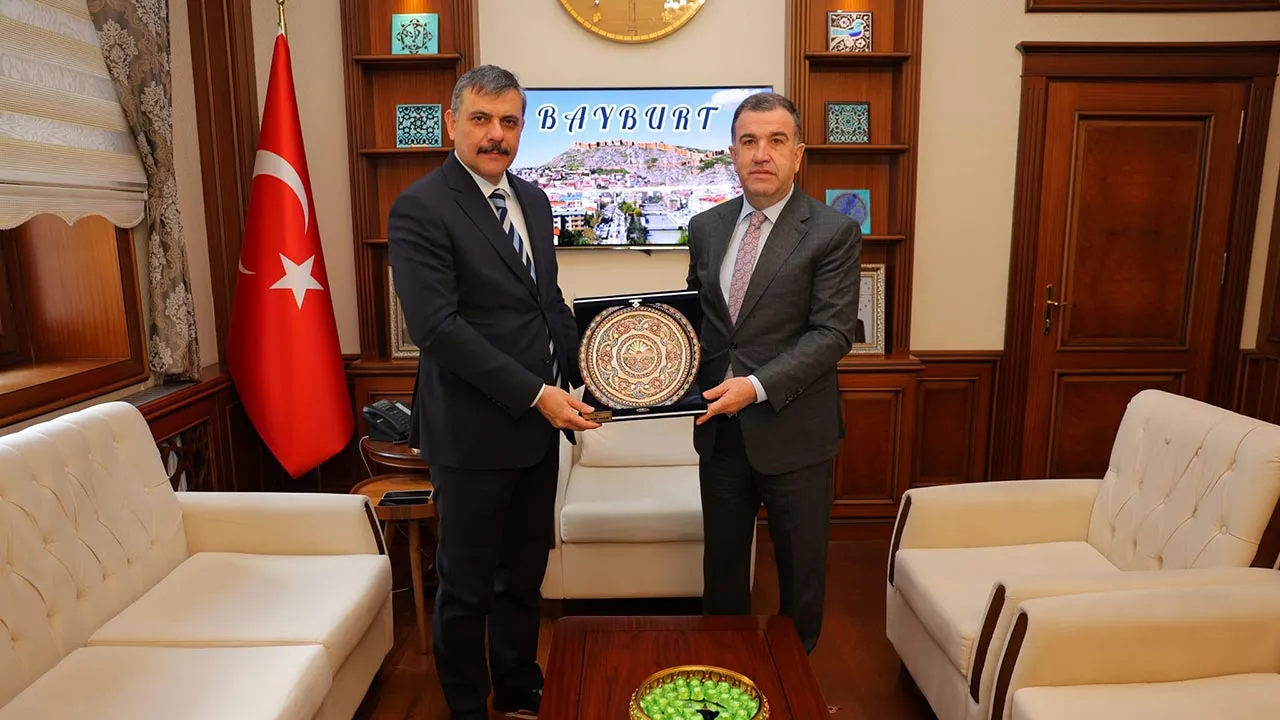 Bayburt Valisi Mustafa Eldivan Erzurum Valisi Mustafa Çiftçi'yi Ağırladı