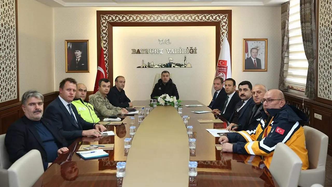 Bayburt'ta Kar Kriz Masası Kuruldu!