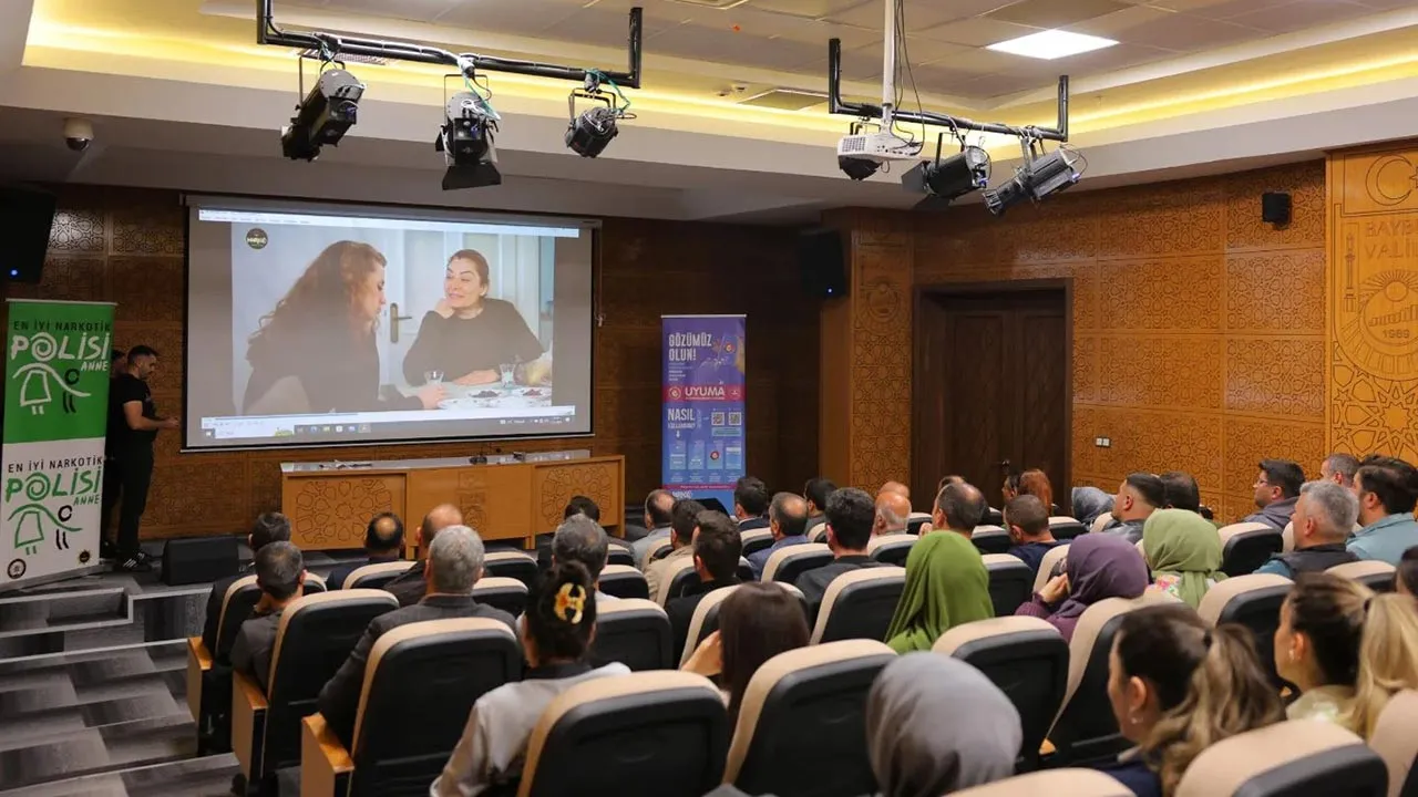 En İyi Narkotik Polisi Anne Projesi Bayburt'ta Başladı