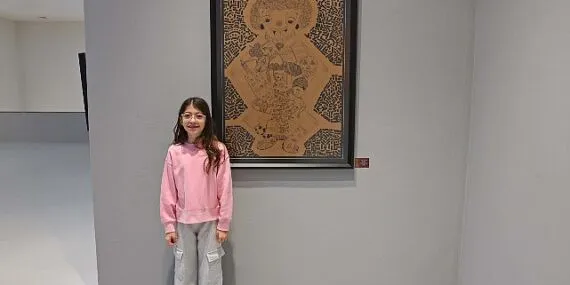 11 yaşındaki genç yetenek Mina Savural ilk sergisini açtı