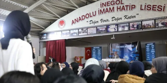 Bursa İnegöl'de Başkan Taban'dan 'Genç Bakış'a devam