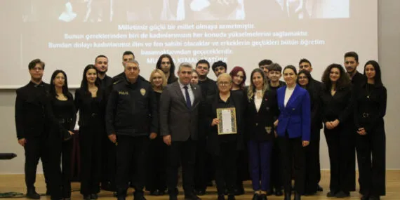 Uzunköprü’de 'Güçlü Kadınlar' paneli