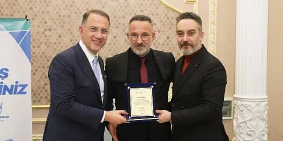 Beylikdüzü Belediyesi Emekli Olan Personeline Veda Programı Düzenledi