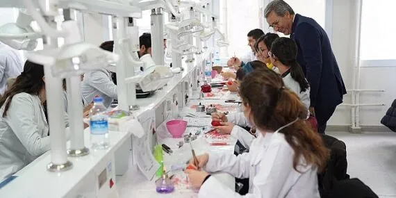 EÜ Diş Hekimliği Fakültesi Ağız ve Diş Sağlığı Hastanesi, ‘A Plus’ statüsünü sürdürdü