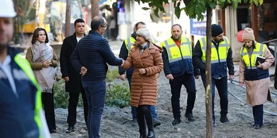 Efes Selçuk’ta çarşı içi çalışmalar hız kesmeden devam ediyor