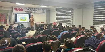 Manisa Büyükşehir Belediyesi Çocuklarda Çevre Bilincini Artırıyor