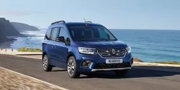 Renault, Yenilenen Hafif Ticari Ailesiyle Ticari Pazarında Atağa Geçiyor
