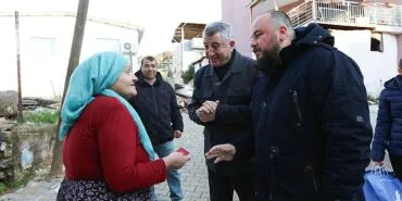 Yeni yıl pastası ve sepeti Başkan Günay'dan