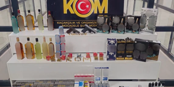 Adıyaman’da kaçak alkol, sigara ve silah ele geçirildi