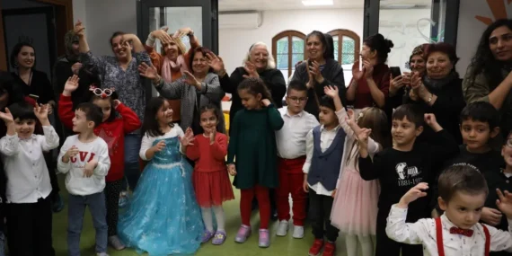 Yeni yıl etkinliğinde buluştular