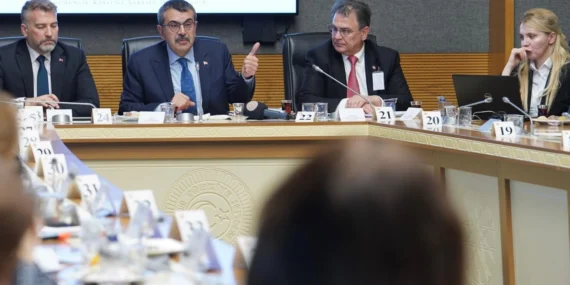 Bakan Tekin:  Tek bir kadının dahi şiddete uğramasına göz yummayacağız