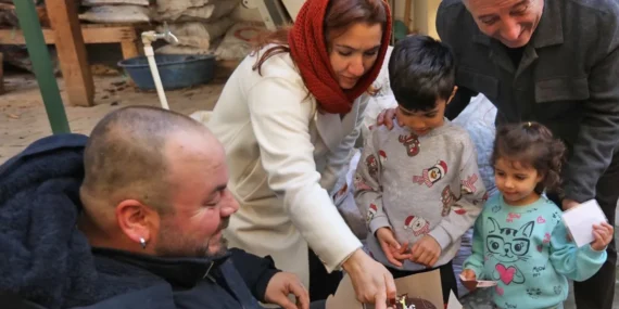 Başkan Günay'dan pastalı yeni yıl kutlaması