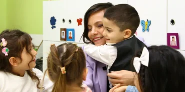 Başkan Kınay, Özgür Çocuk Evi minikleriyle yeni yılı kutladı
