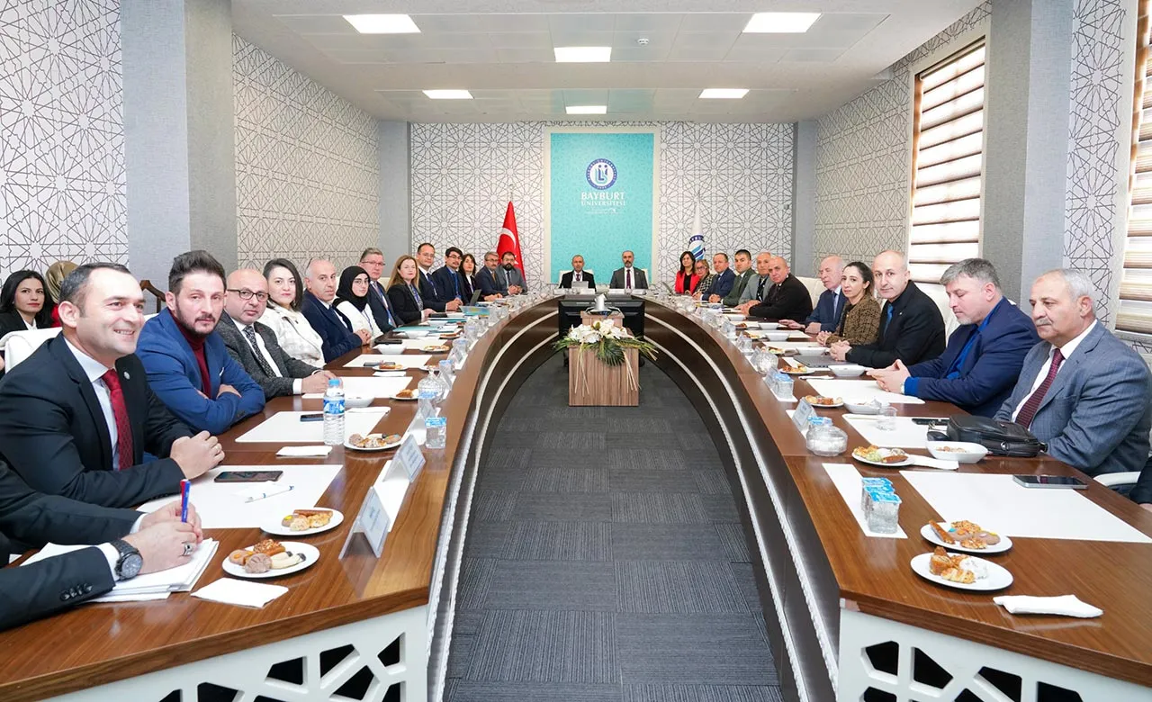 YÖKAK Mühürü Bayburt Üniversitesi’nde, Kalite Değerlendirmesi Başarıyla Tamamlandı