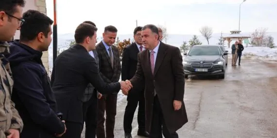 Bayburt Valisi’nden Yol Bakım ve Onarım Projelerine Yakın Takip