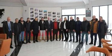 Bayburt'ta 30 Yılın Zirvesi, Kar Esareti Bitti, Başkan Memiş Ekipleri Kutladı