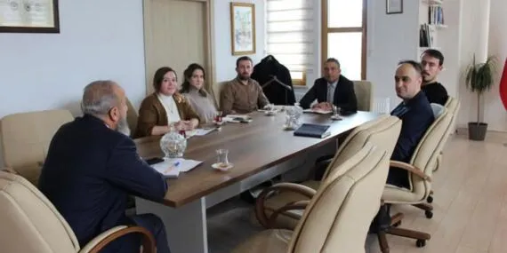 Bayburt’ta Eğitimde AR-GE Hamlesi, Müdür Güney’den Ekibe Teşekkür ve Yeni Projeler Müjdesi