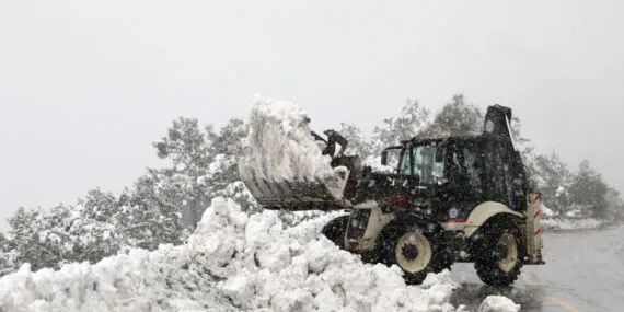 Muğla’da yollardan beyaz örtü kaldırıldı