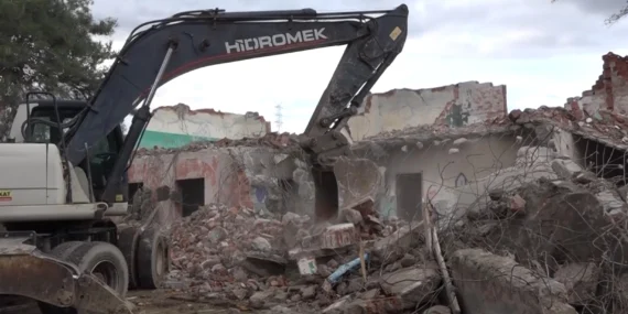 Bursa Gemlik'te  20 yıllık metruk köy alanını genişletecek