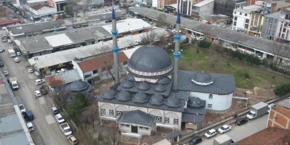 Bursa İnegöl'den çeyrek asırlık kandil geleneğine katkı