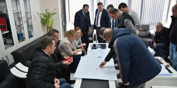 Manisa Demirci'de üst yapı çalışmalarına devam