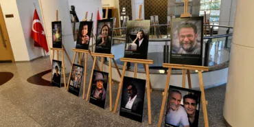 İzmir Bornova'da 'Edebiyatın Yüzleri' sergisine büyük ilgi
