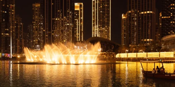 Dubai'deki ilk seferine ışıklar altında kutlama