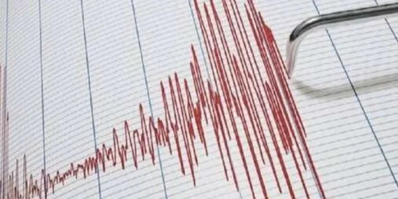 Ege Denizi'nde korkutan deprem