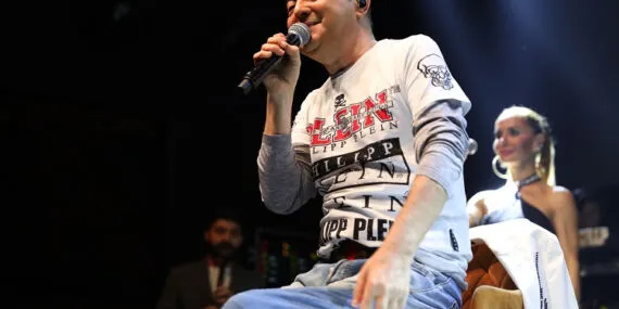 Serdar Ortaç Atakent Jolly Joker'i açtı