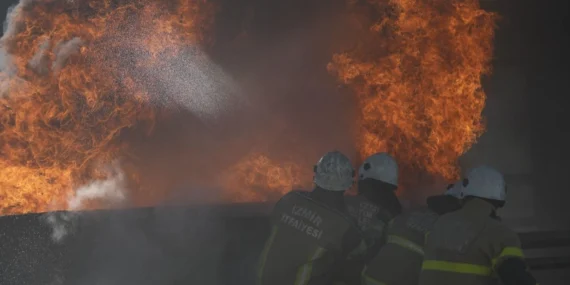 İzmir'de ağır bilanço! 16 bin yangında 40 can kaybı