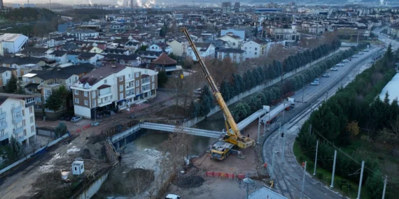 Kocaeeli'de Alikahya tramvayında hedef Kocaeli Stadı