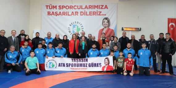 Kocaeli İzmit Belediyespor Güreş Okulu eğitimlerine başladı