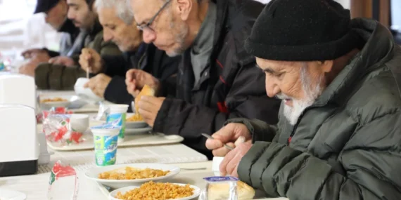Kocaeli İzmit'te Kent Lokantaları yoğun ilgi görüyor