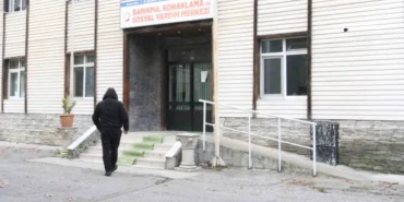 Kocaeli soğuklarda kimsesizlerin kimsesi oluyor