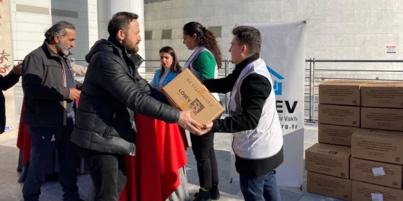 LÖSEV 12 ay mutlu 'et'meye kararlı