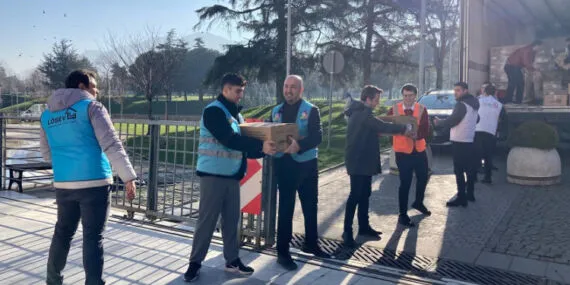 LÖSEV mutluluğu paylaştı… Paketler ailelere ulaştırılıyor