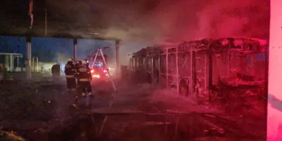 Manisa'da otobüs yangını! Ulaşımı aksatmayacak