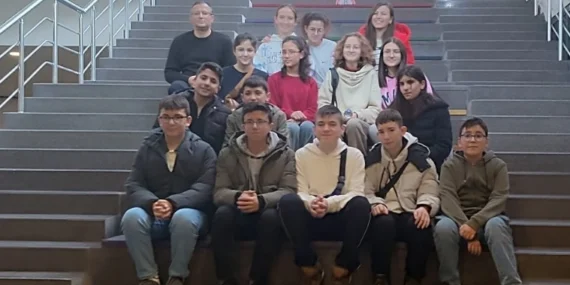 Bilecikli öğrenciler Bursa’daki eğitim kurumlarını gezdi